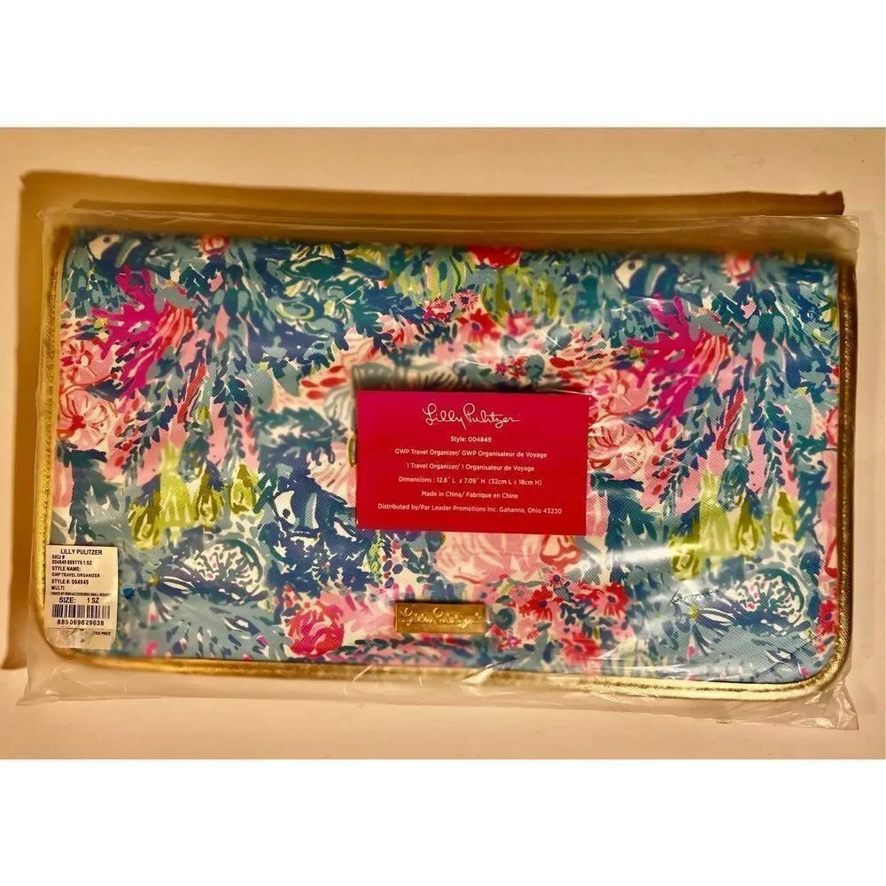 Lilly Pulitzer travel organizer